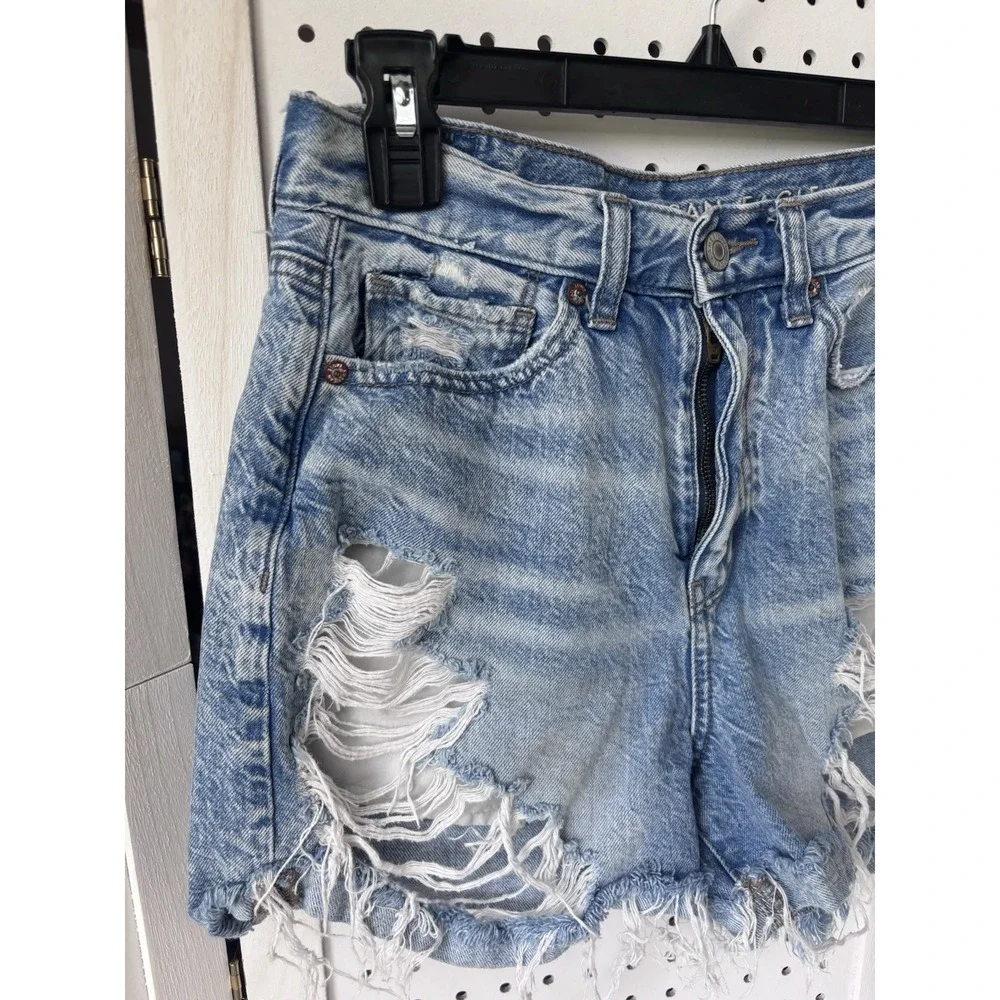 American Eagle Ripped Mom Shorts‎ Denim Jean Women's 4 High Rise Raw Hem Cutoff